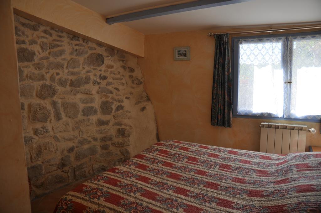 Le Petit Labouret Otel Revest-du-Bion Dış mekan fotoğraf